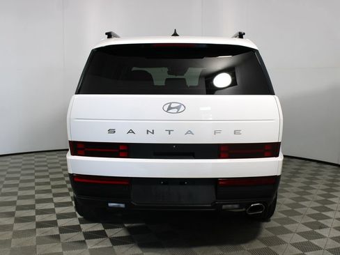 Used 2024 Hyundai Santa Fe SEL FWD image 5