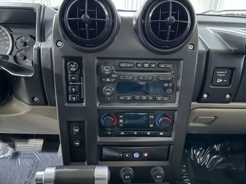 Used 2005 HUMMER H2 w/ Chrome Appearance Package image 15