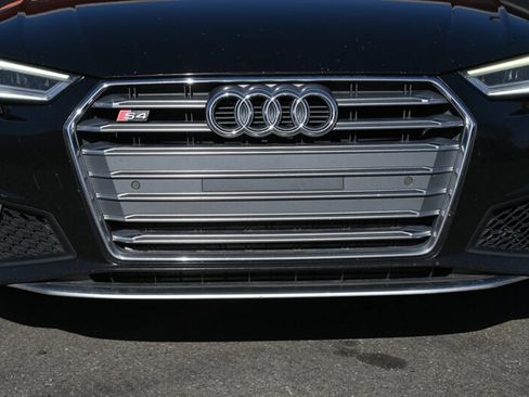 Used 2019 Audi S4 Premium Plus w/ Premium Plus Package image 4