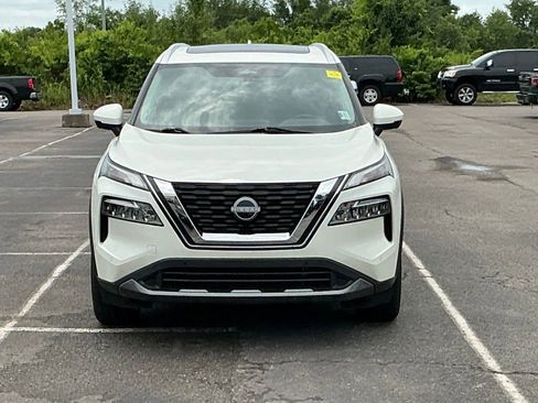 Used 2023 Nissan Rogue SL w/ SL Premium Package AWD/4WD image 2