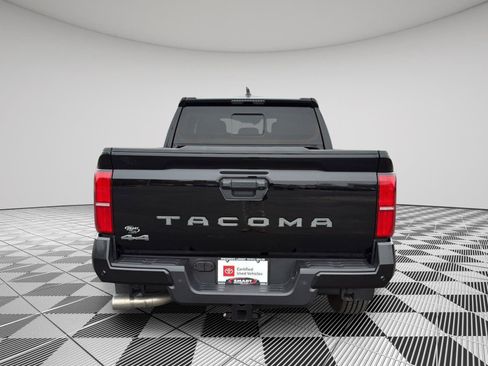 Used 2024 Toyota Tacoma SR5 image 6