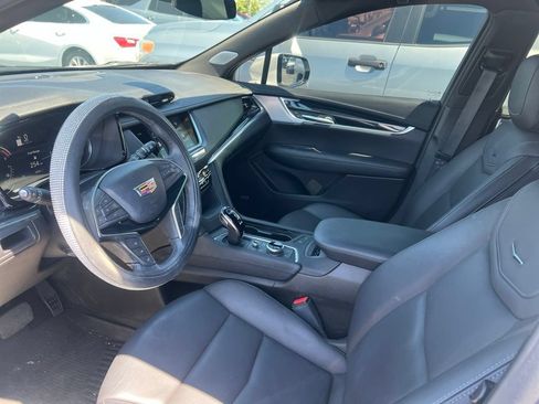Used 2024 Cadillac XT5 Premium Luxury FWD image 43