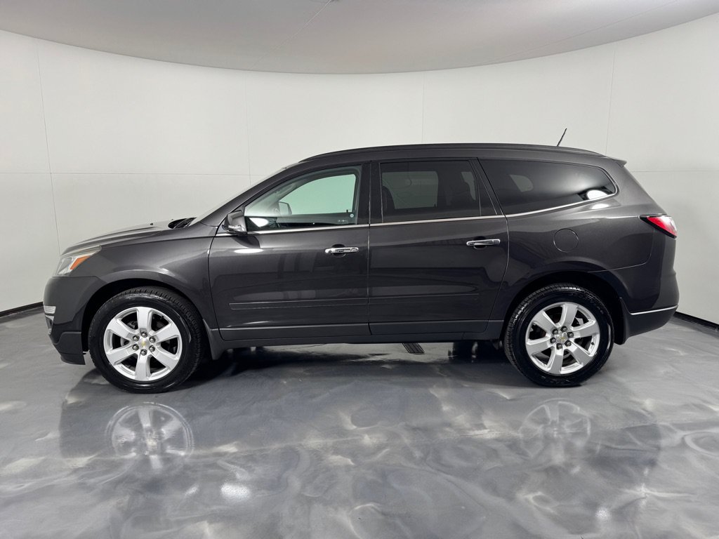 Used 2017 Chevrolet Traverse LT w/ Style and Technology Package AWD/4WD image 8