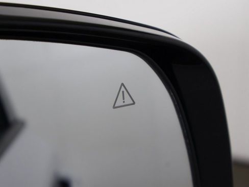 Used 2023 Kia Sorento EX w/ Panoramic Sunroof Package FWD image 43