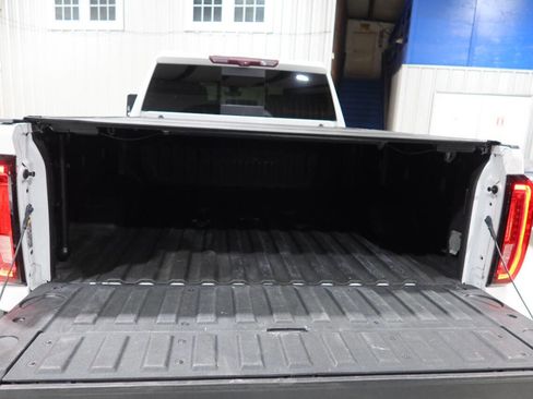 Used 2023 GMC Sierra 2500 Denali w/ Denali Ultimate Package AWD/4WD image 27