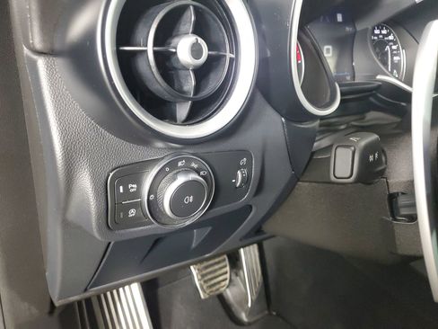 Used 2022 Alfa Romeo Stelvio Quadrifoglio w/ Active Assist Plus Package AWD/4WD image 33