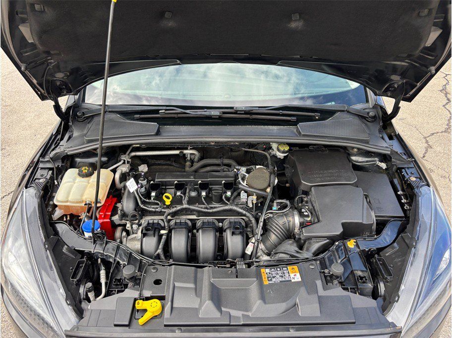 Used 2015 Ford Focus SE FWD image 36