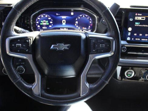 Used 2022 Chevrolet Silverado 1500 RST RWD image 27
