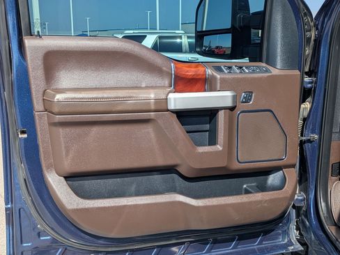 Used 2019 Ford F250 King Ranch w/ King Ranch Ultimate Package image 11