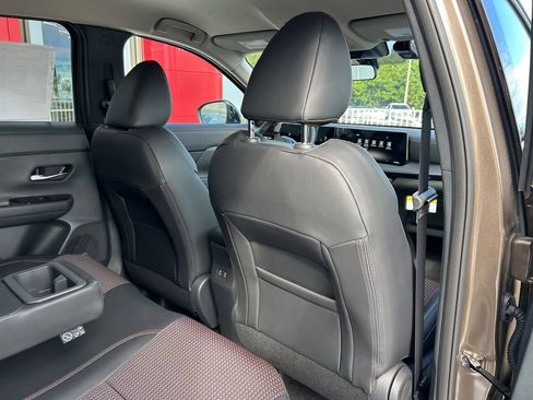 New 2026 Nissan Kicks SR image 41