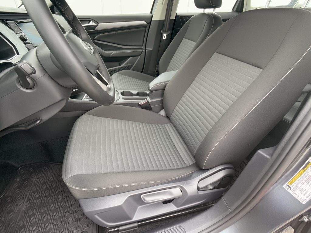 Certified 2024 Volkswagen Jetta S FWD image 5