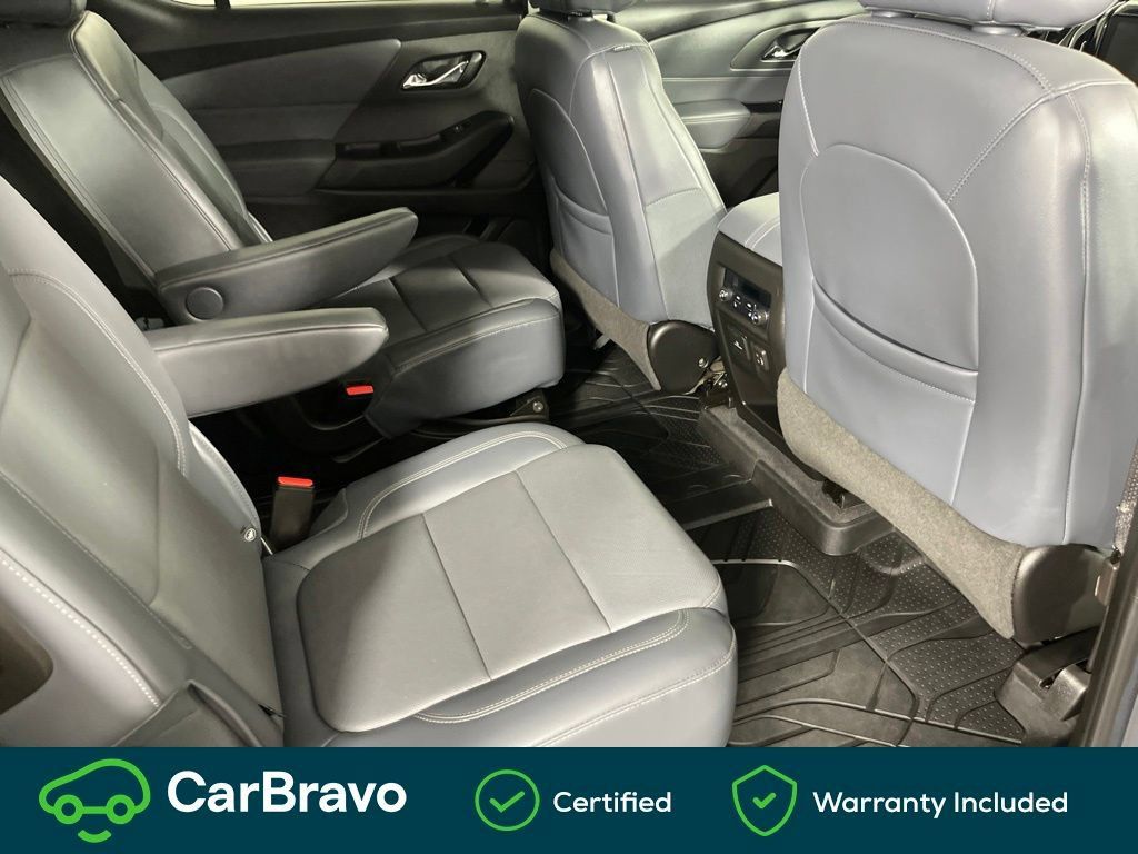 Used 2019 Chevrolet Traverse Premier w/ LPO, Blackout Package AWD/4WD image 21