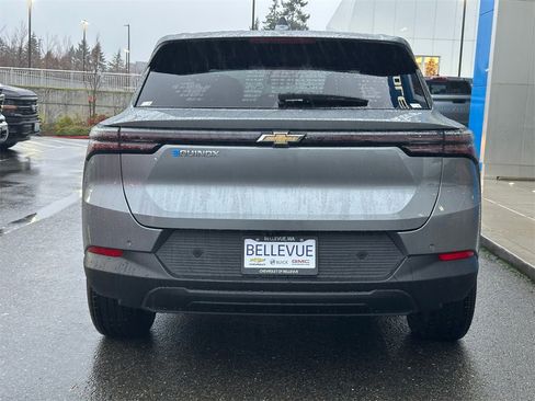 New 2026 Chevrolet Equinox EV LT image 4