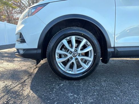 Used 2021 Nissan Rogue Sport SV image 41