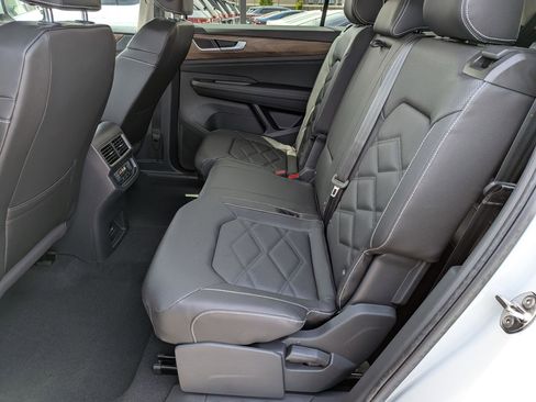 New 2026 Volkswagen Atlas SE FWD image 28