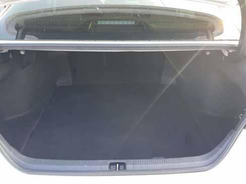 Used 2022 Toyota Camry SE FWD image 10