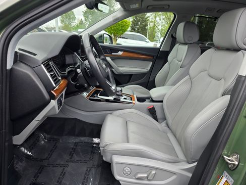 Used 2024 Audi Q5 2.0T Premium Plus AWD/4WD image 12