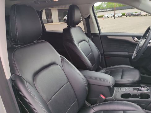 Used 2022 Ford Escape SEL FWD image 30