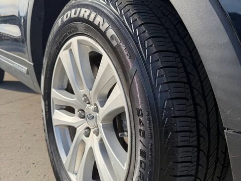 Used 2018 Ford Explorer XLT AWD/4WD image 13