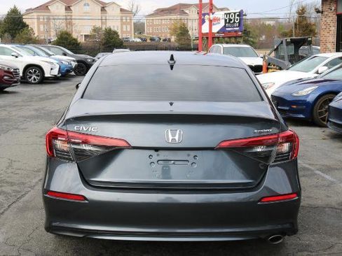 Used 2023 Honda Civic Sport image 7