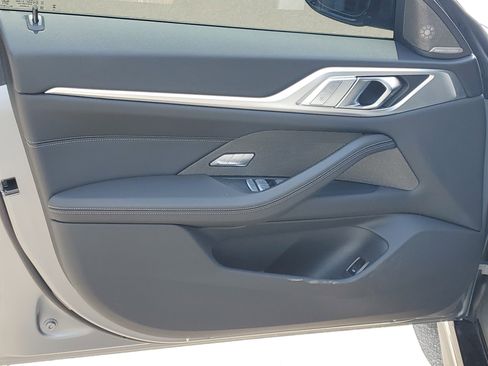 Certified 2025 BMW 440i xDrive w/ M Carbon Exterior Package AWD/4WD image 5