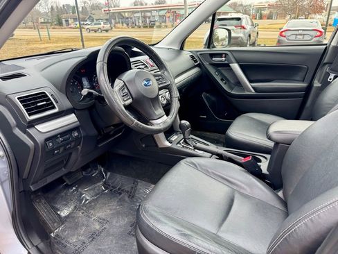 Used 2016 Subaru Forester 2.5i Touring w/ Eyesight & Navigation System image 19