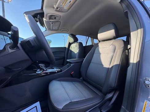 New 2026 Chevrolet Trax LT w/ Driver Confidence Package image 11