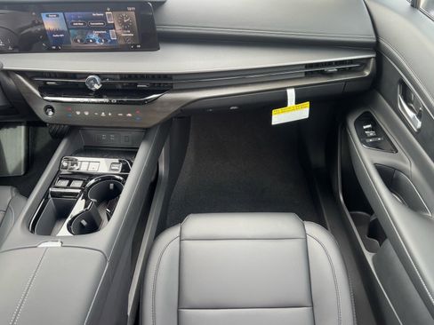 New 2025 Nissan Murano SV w/ Cargo Package image 17