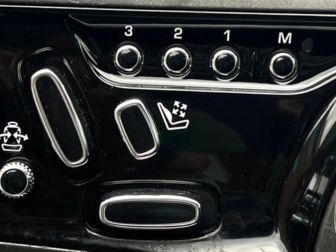 Used 2016 Jaguar F-TYPE S image 18