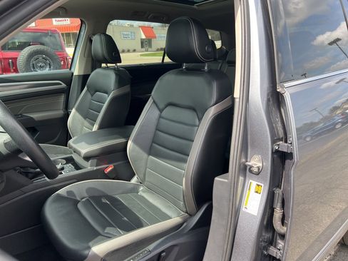Used 2023 Volkswagen Atlas SEL Premium image 10