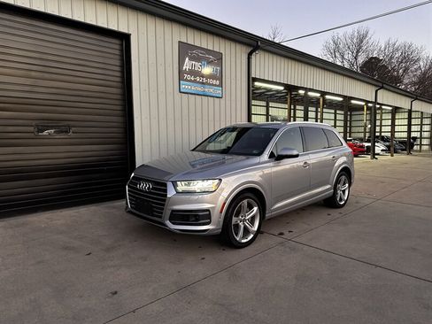 Used 2019 Audi Q7 3.0T Prestige image 1
