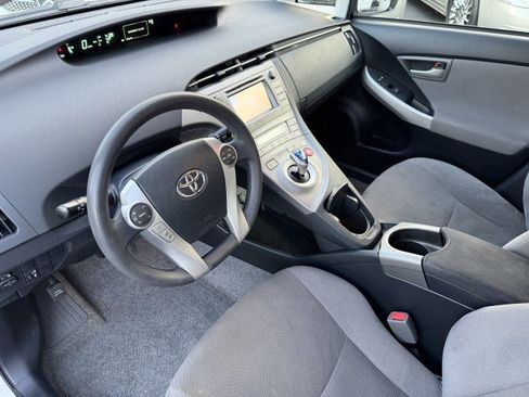 Used 2015 Toyota Prius Three FWD image 10