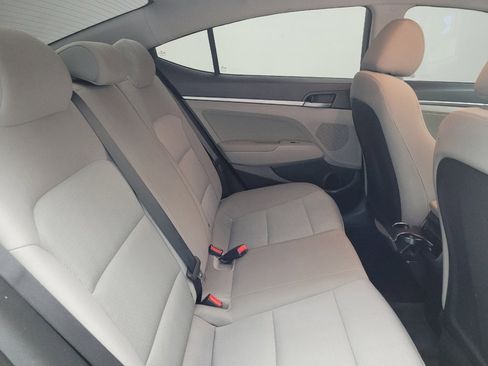Used 2017 Hyundai Elantra SE FWD image 19