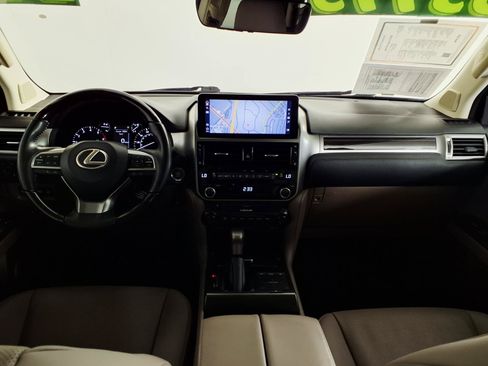 Used 2022 Lexus GX 460 Premium w/ Accessory Package AWD/4WD image 15