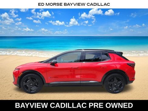 Used 2024 Chevrolet Equinox EV RS FWD image 2