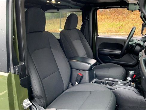 Used 2021 Jeep Wrangler Willys image 5