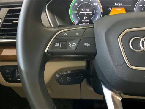 Used 2022 Audi Q5 e Premium Plus image 23