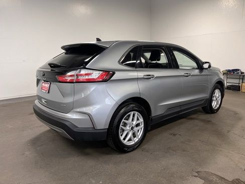 Used 2023 Ford Edge SEL image 5