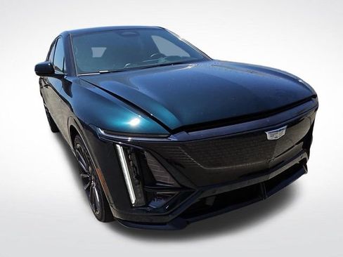 Used 2026 Cadillac Lyriq V w/ LPO, Floor Liner Package AWD/4WD image 2