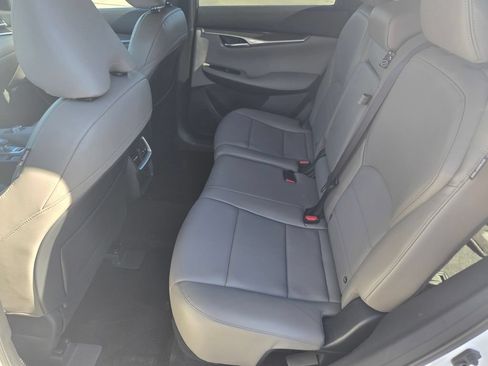 Certified 2025 INFINITI QX50 Luxe AWD/4WD image 14