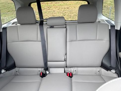 Used 2017 Subaru Forester 2.5i Limited AWD/4WD image 15