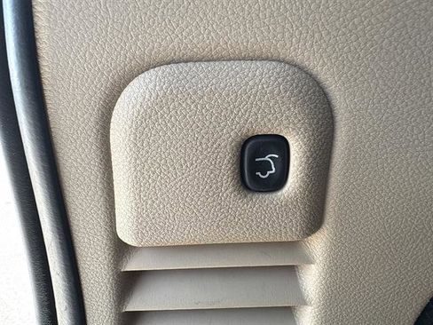 Used 2014 Jeep Grand Cherokee Limited w/ Luxury Group II image 13