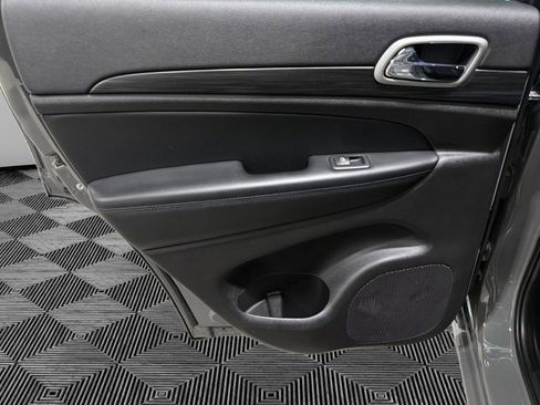 Used 2021 Jeep Grand Cherokee Altitude image 20