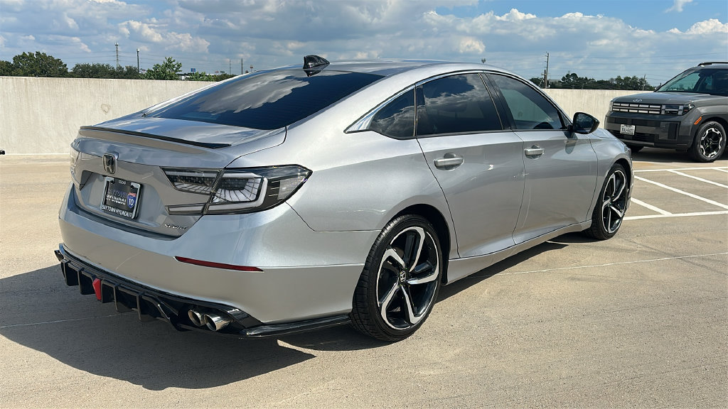 Used 2017 Honda Accord EX-L image 12