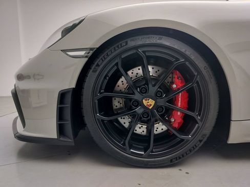 Certified 2023 Porsche 718 Boxster Spyder RWD image 26