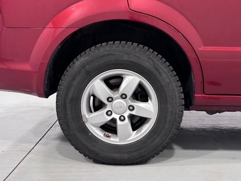 Used 2009 Kia Sorento LX RWD image 33