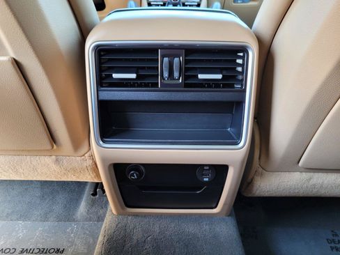 Used 2019 Porsche Cayenne AWD/4WD image 18