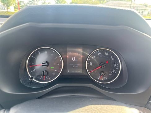 Used 2020 Toyota RAV4 XLE w/ Convenience Package AWD/4WD image 21