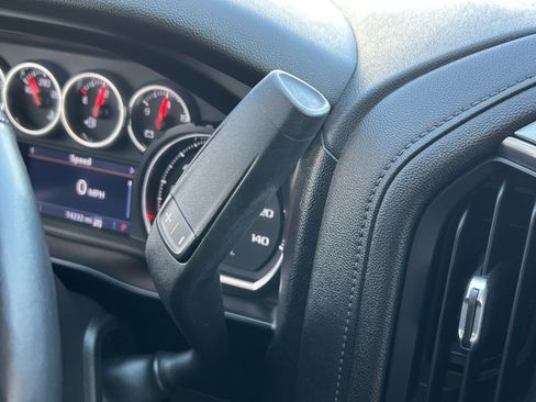 Used 2019 Chevrolet Silverado 1500 RST AWD/4WD image 30