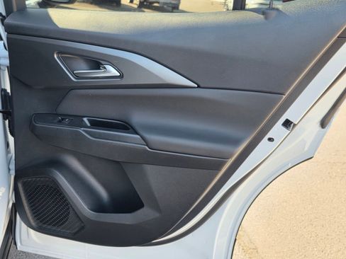 New 2026 Chevrolet Equinox EV LT w/ LPO, Blackout Package image 13